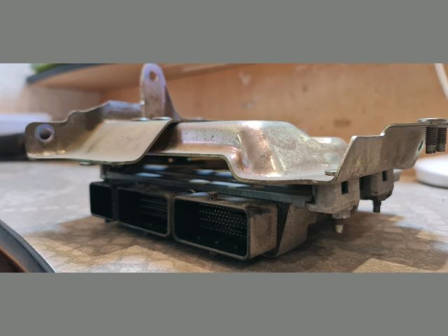 bontott RENAULT KADJAR Motorvezérlő