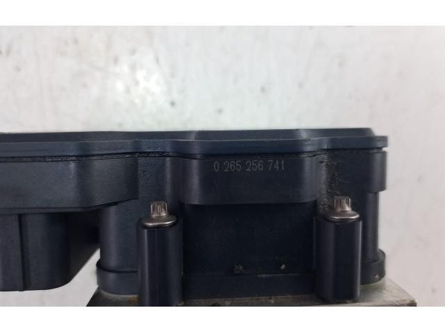 bontott RENAULT KADJAR ABS Kocka