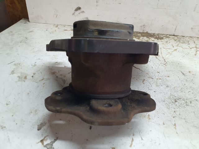 bontott RENAULT KADJAR Bal hátsó Kerékagy