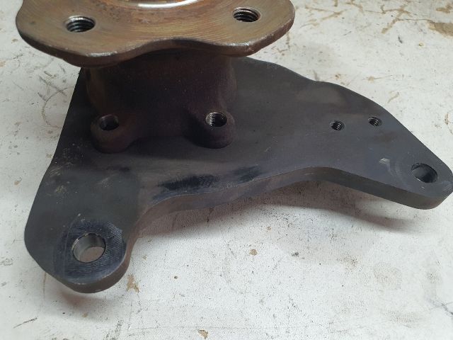 bontott RENAULT KADJAR Bal hátsó Kerékagy