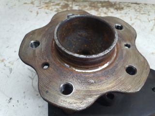 bontott RENAULT KADJAR Bal hátsó Kerékagy