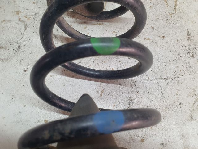 bontott RENAULT KADJAR Bal hátsó Rugó