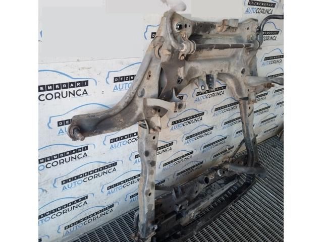 bontott RENAULT KADJAR Első Bölcső