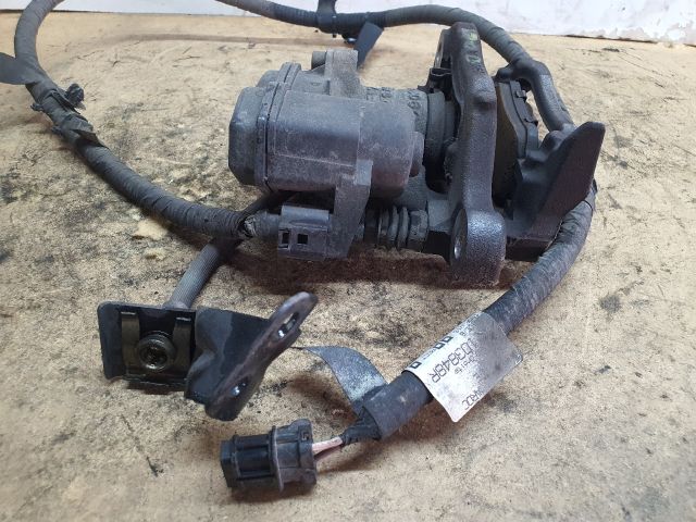 bontott RENAULT KADJAR Jobb hátsó Féknyereg Munkahengerrel