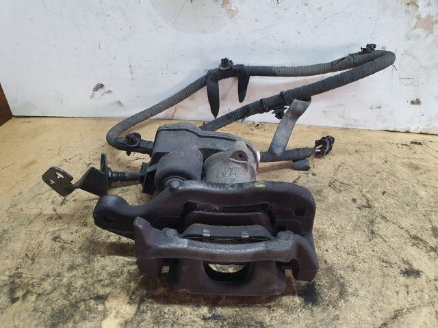 bontott RENAULT KADJAR Jobb hátsó Féknyereg Munkahengerrel