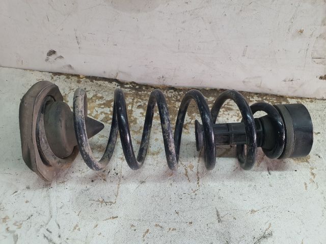 bontott RENAULT KADJAR Jobb hátsó Rugó