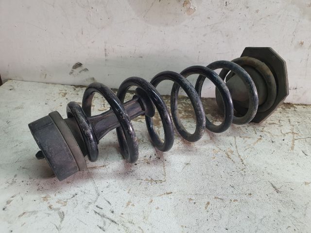 bontott RENAULT KADJAR Jobb hátsó Rugó