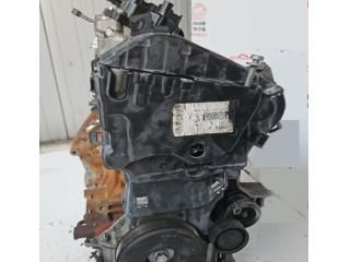 bontott RENAULT KADJAR Motor (Fűzött blokk hengerfejjel)