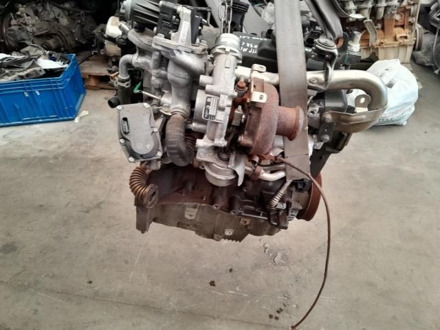 bontott RENAULT KADJAR Motor (Fűzött blokk hengerfejjel)