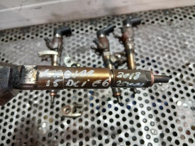 bontott RENAULT KADJAR Porlasztó (1 db)