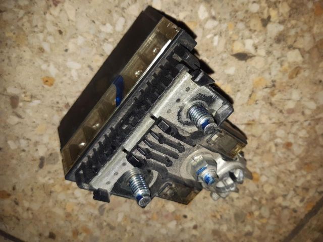 bontott RENAULT KADJAR Akkumulátor Saru