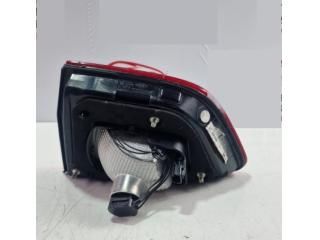 bontott RENAULT KADJAR Bal Belső Hátsó Lámpa