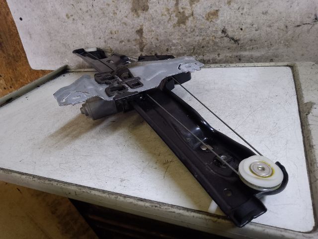 bontott RENAULT KADJAR Bal első Ablakemelő Szerkezet (Elektromos)