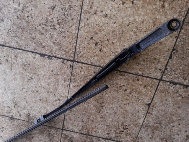 bontott RENAULT KADJAR Bal első Ablaktörlő Kar