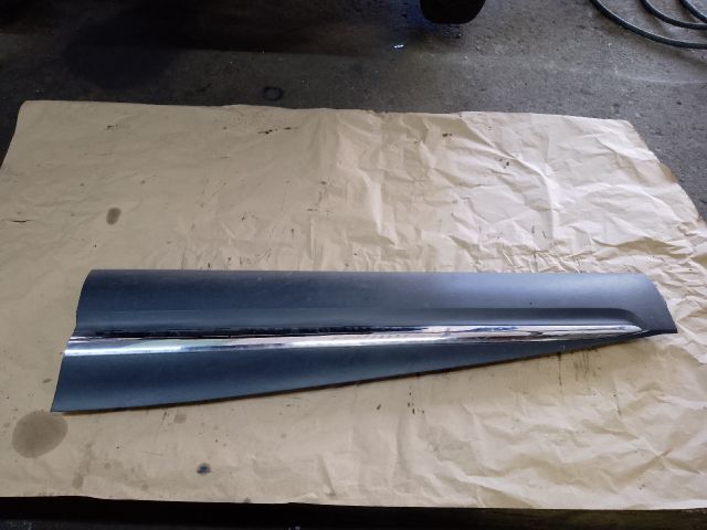 bontott RENAULT KADJAR Bal első Ajtó Díszléc