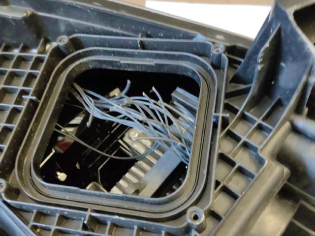 bontott RENAULT KADJAR Bal Fényszóró