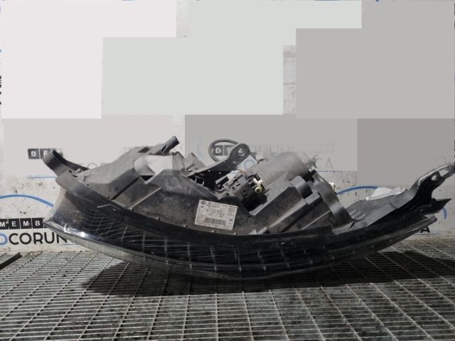 bontott RENAULT KADJAR Bal Fényszóró