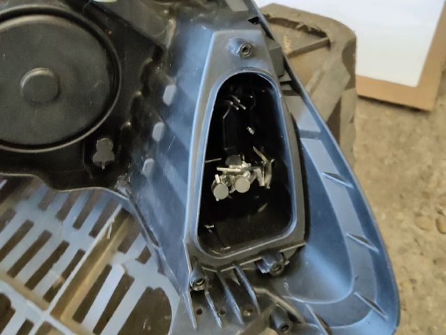 bontott RENAULT KADJAR Bal Fényszóró