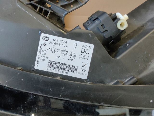 bontott RENAULT KADJAR Bal Fényszóró