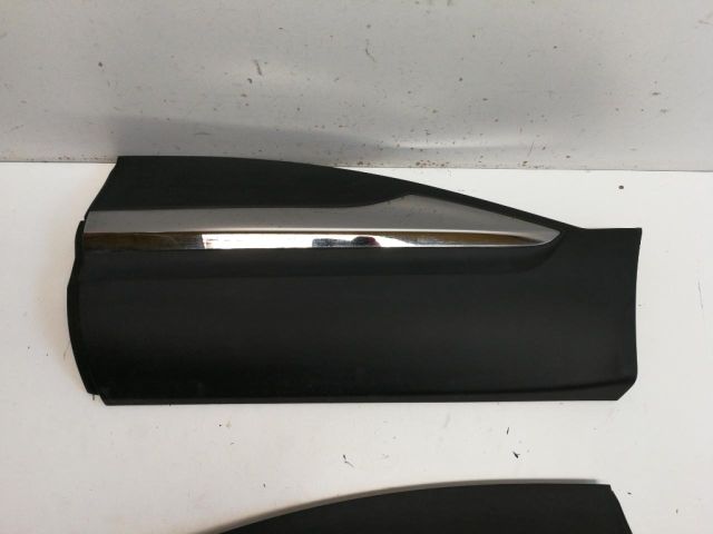 bontott RENAULT KADJAR Bal hátsó Ajtó Díszléc