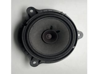 bontott RENAULT KADJAR Bal hátsó Hangszóró