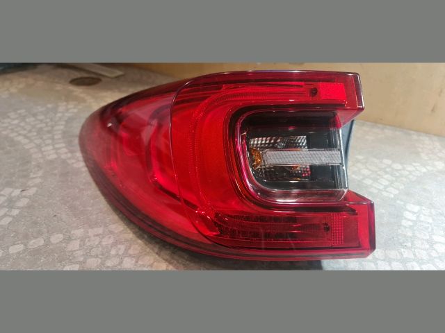 bontott RENAULT KADJAR Bal Külső Hátsó Lámpa