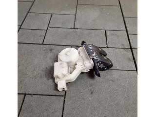 bontott RENAULT KADJAR Csomagtérajtó Zárszerkezet