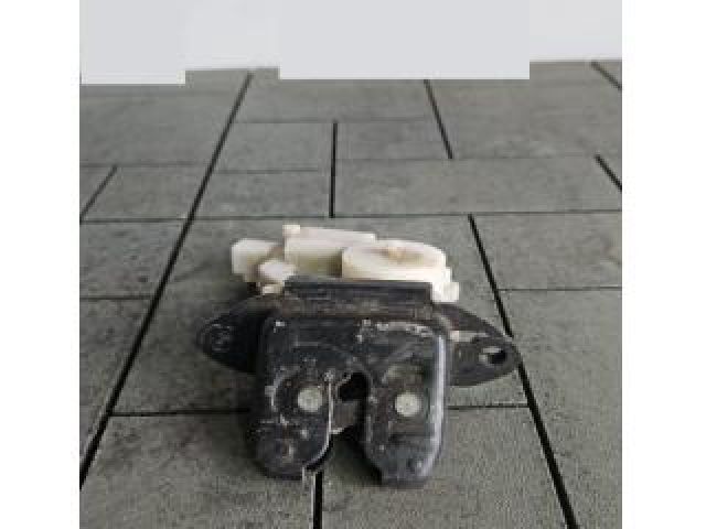 bontott RENAULT KADJAR Csomagtérajtó Zárszerkezet