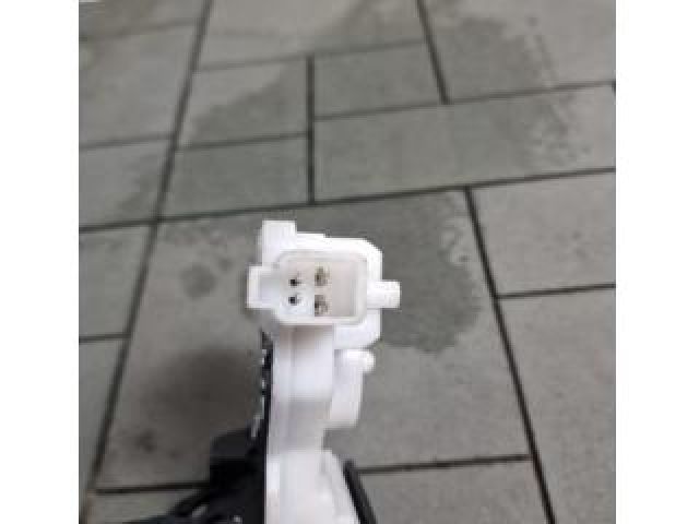 bontott RENAULT KADJAR Csomagtérajtó Zárszerkezet