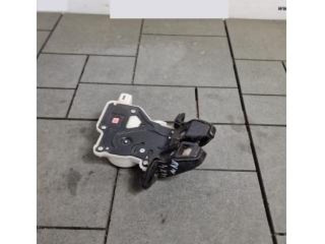 bontott RENAULT KADJAR Csomagtérajtó Zárszerkezet