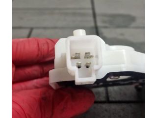 bontott RENAULT KADJAR Csomagtérajtó Zárszerkezet