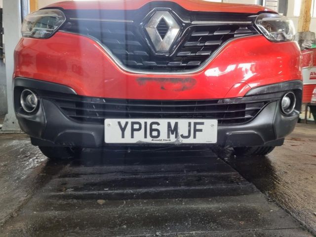 bontott RENAULT KADJAR Első Lökhárító (Üresen)