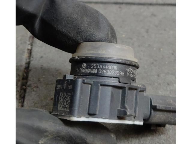 bontott RENAULT KADJAR Első Tolatóradar Fej