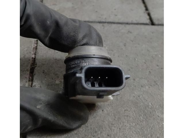 bontott RENAULT KADJAR Első Tolatóradar Fej