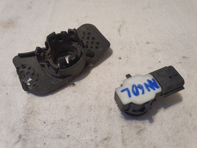 bontott RENAULT KADJAR Első Tolatóradar Fej