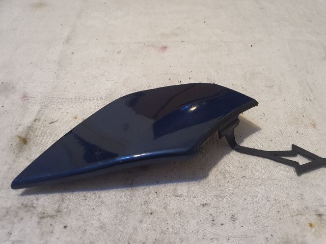 bontott RENAULT KADJAR Első Vonószem Burkolat