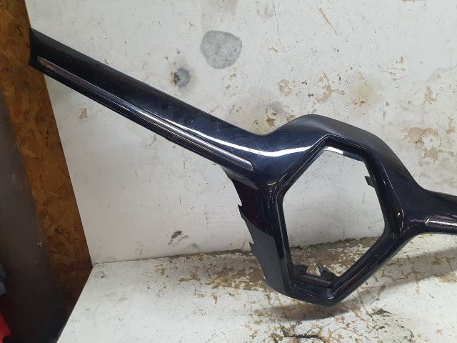 bontott RENAULT KADJAR Hűtőrács