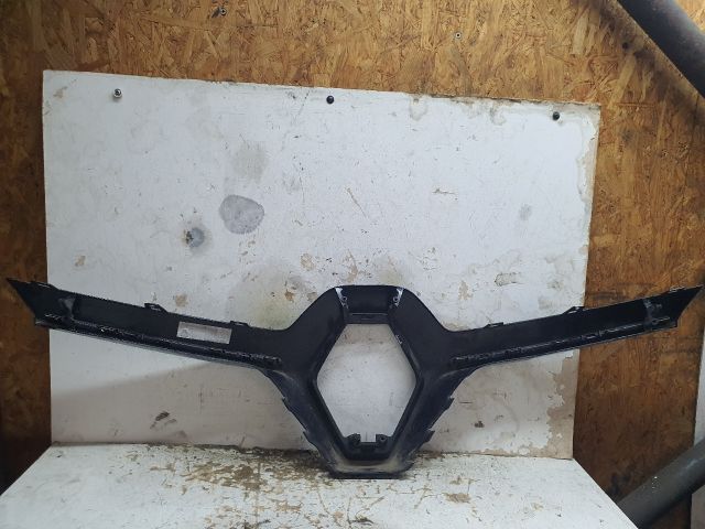 bontott RENAULT KADJAR Hűtőrács