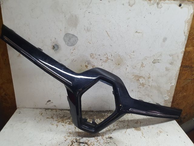 bontott RENAULT KADJAR Hűtőrács