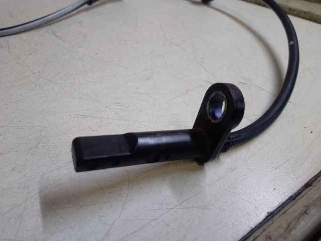 bontott RENAULT KADJAR Jobb első ABS Jeladó