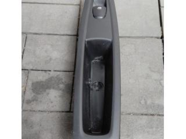 bontott RENAULT KADJAR Jobb hátsó Ablakemelő Kapcsoló