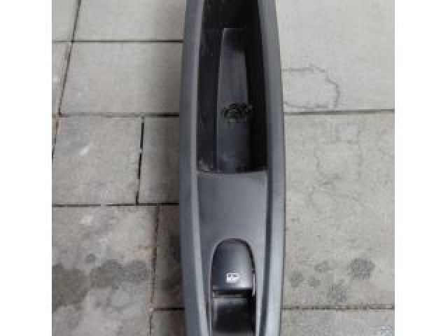 bontott RENAULT KADJAR Jobb hátsó Ablakemelő Kapcsoló