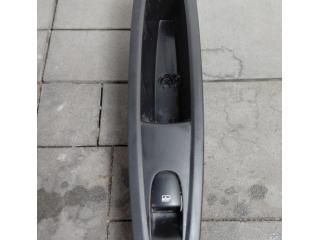 bontott RENAULT KADJAR Jobb hátsó Ablakemelő Kapcsoló