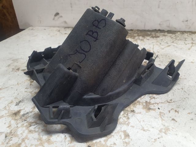 bontott RENAULT KADJAR Jobb Ködfényszóró Tartó