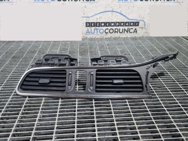 bontott RENAULT KADJAR Középső Szellőző