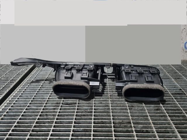 bontott RENAULT KADJAR Középső Szellőző