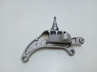 bontott RENAULT KADJAR Tartó Bak