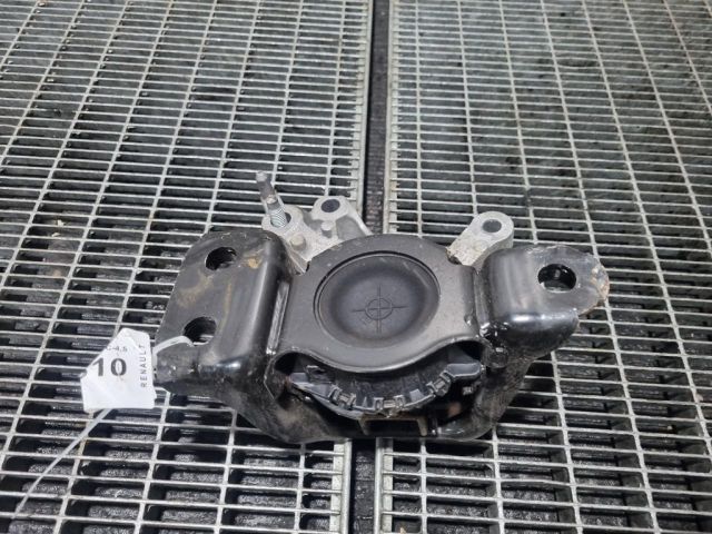 bontott RENAULT KADJAR Tartó Bak