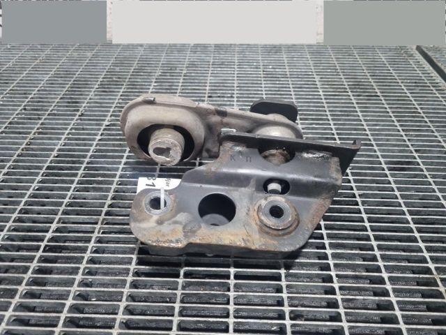 bontott RENAULT KADJAR Tartó Bak