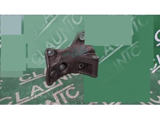 bontott RENAULT KANGOO Generátor Tartó Bak